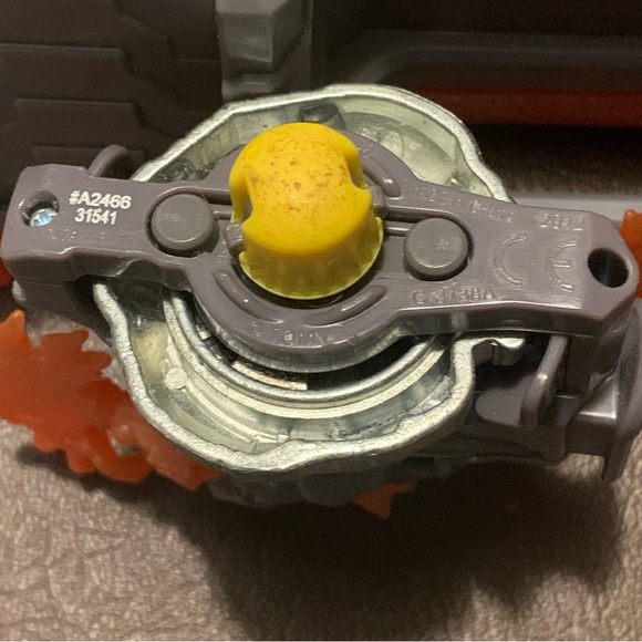 Lot Of  2 Beywarriors Shogun Steel 1 Beyblade Battle Hasbro 2012 Tomy + Case - Picture 7 of 12